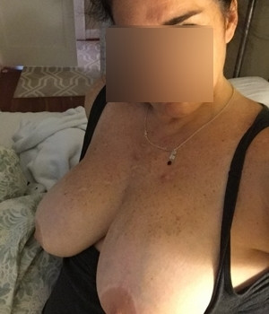 Beurette mature aux gros seins Boulogne-Billancourt