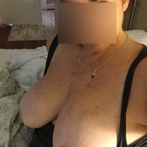 Beurette mature aux gros seins Boulogne-Billancourt