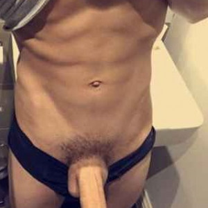 Gay BM pour rencontre chaude sur Saint-Brieuc