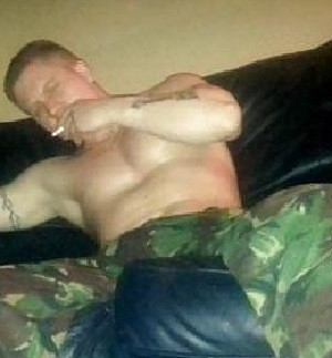 Musclé et libertin pour plaisir gay sur Bordeaux