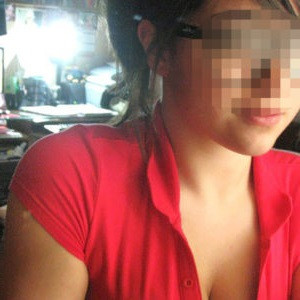 Mignonne asiatique organise rendez-sexe à Amiens