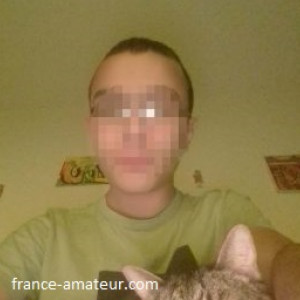 Justin souhaite une histoire coquine à Dijon ou environs