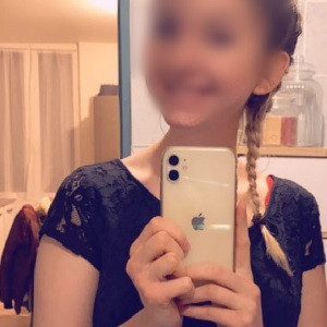 Petite coquine cherche homme mûr sur Angers