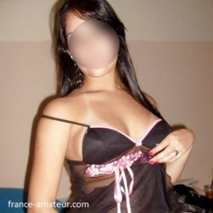 Coquine 28 ans toujours partante pour un plan cul sur Lille