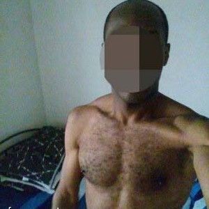 Homme novice en relation libertine cherche une partenaire à Nîmes