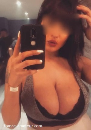 Femme divorcée de Roissy-en-Brie en manque d’érotisme