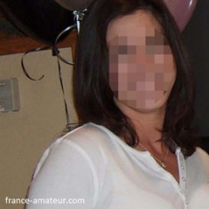Maman de 42 ans pour rencontre discrète à Saint-Brieuc
