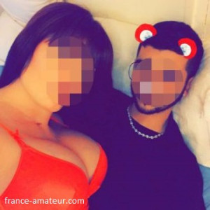 Couple Bi de bordeaux pour plan cul à 3 ou 4