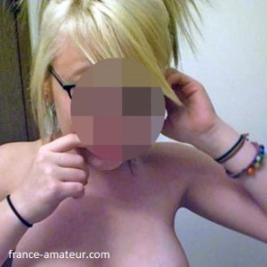 Blonde gourmande pour rencontre sexe Limoges