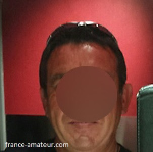 Homme mature pour une belle aventure libertine à Rezé avec une jeune femme sensuelle