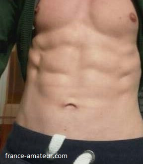 Homme musclé cherche des relations chaudes sur Vincennes
