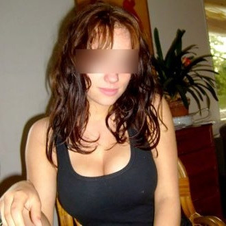 Laure78 cherche son plan sexe à Versailles