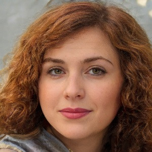 Jolie rousse yeux verts pour rencontre sur Montpellier