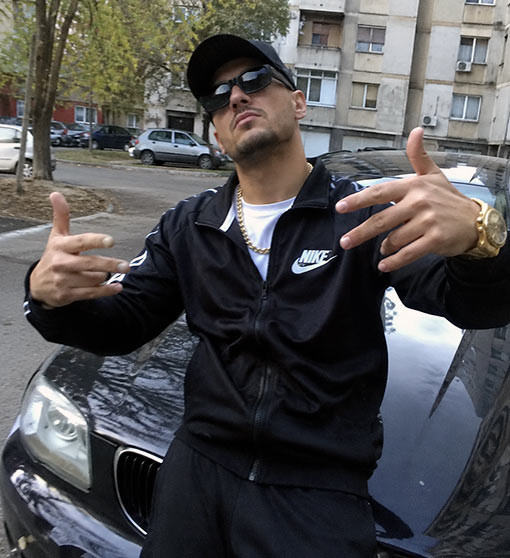 Sur Quimper je cherche une meuf pas coincé